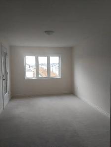 Bright and Spacious 4 Bedroom Townhouse in Ancaster (Hamilton) - Photo 22