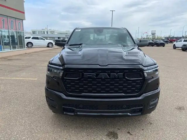 2026 Ram 1500 Express - Photo 2