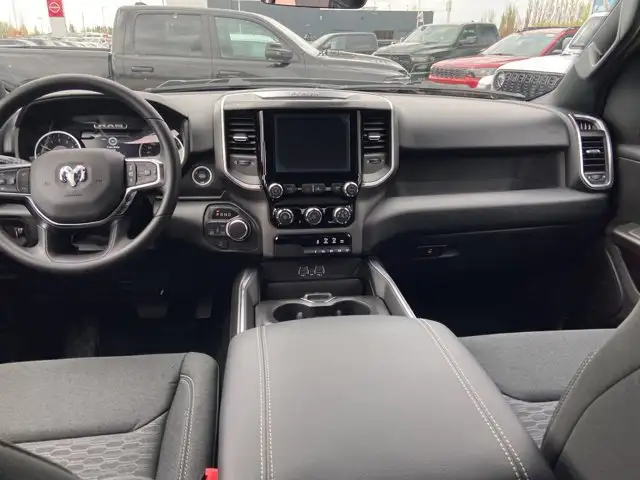 2026 Ram 1500 Express - Photo 14