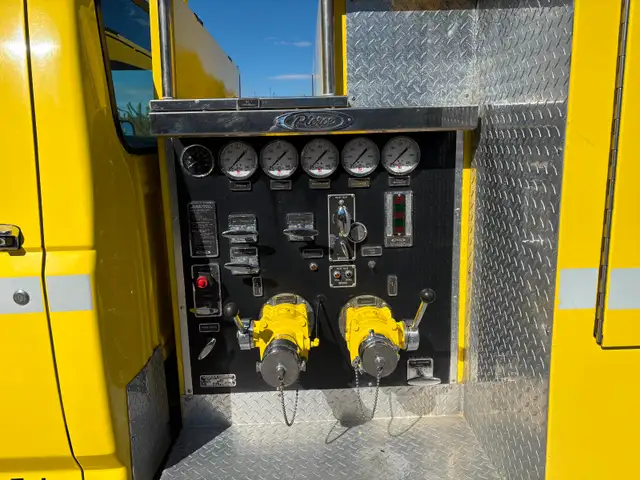 1991 F350 Fire Truck 4x4 - Photo 7