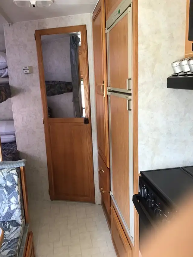 22 ft holiday trailer - Photo 10