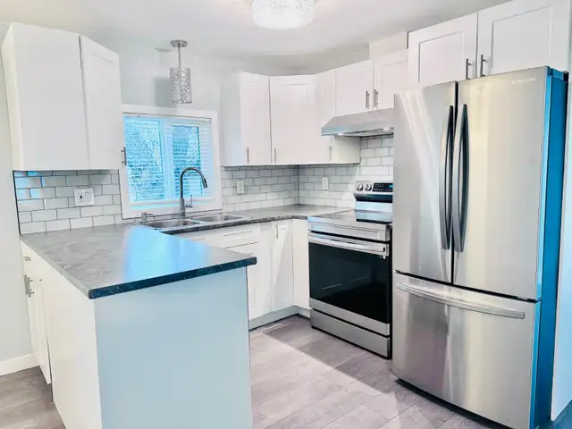 3 Bed / 1 Bath Mobile Home available in Valleyview