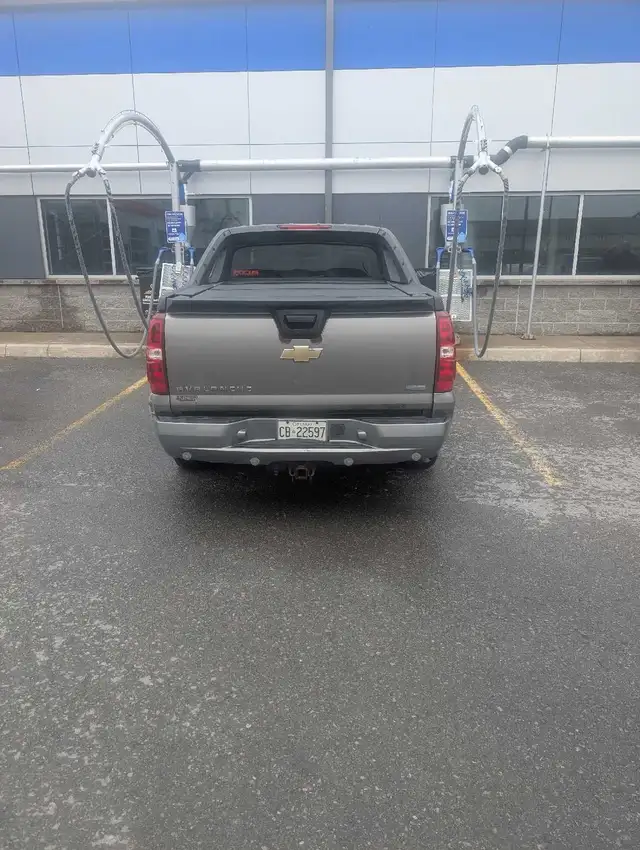 2007 Chevy Avalanche LT - Photo 5