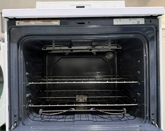$395 ONLY Whirlpool Stove S4245, Delivery, Installation - Photo 3