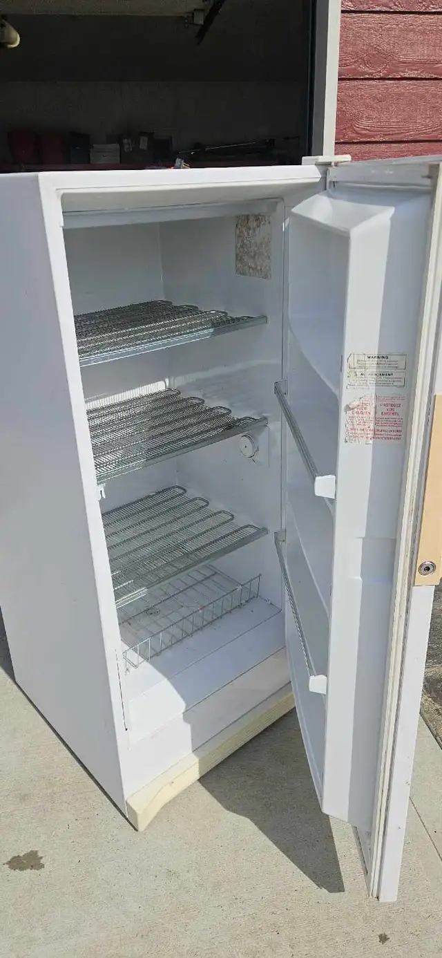 Kenmore Standing Freezer - Photo 2