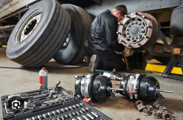 310T TRUCK AND TRAILER MECHANIC