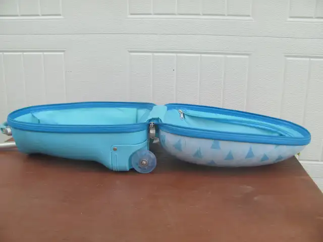 Childs Suitcase - Photo 2