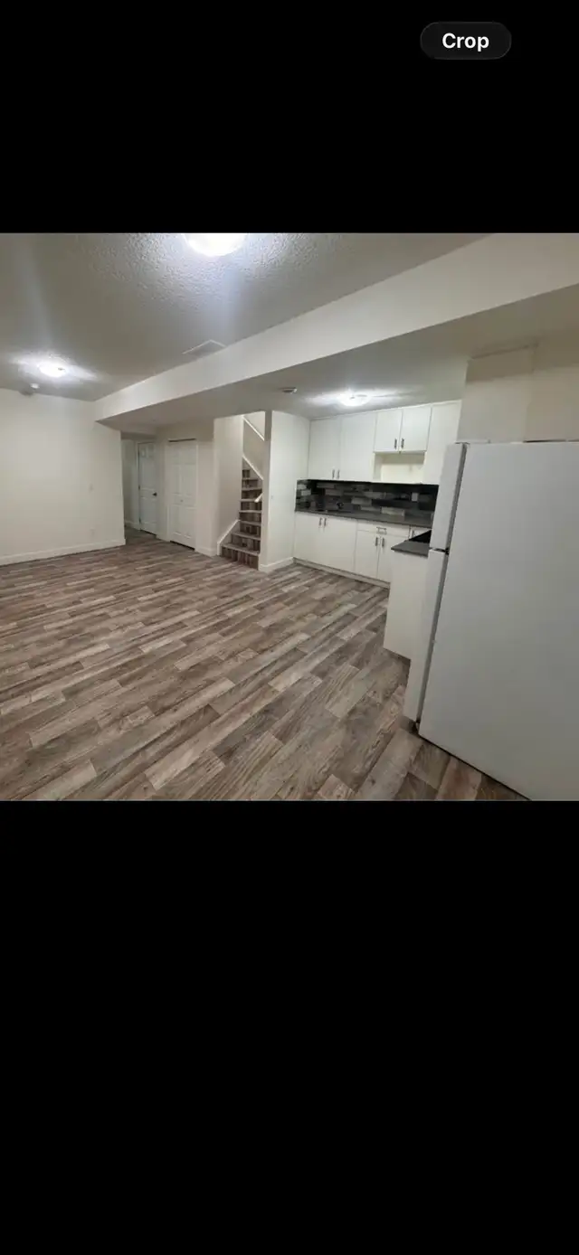 2 Room basement suite -$1000 - Photo 2
