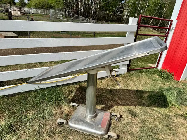 Stainless Steel Table for sale - Photo 3