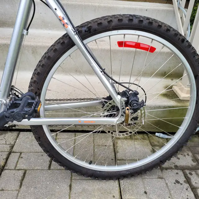 Norco Bush pilot Mountain Bike With disc brakes - Photo 8