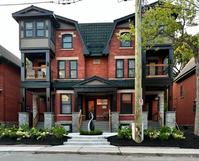 Ottawa Centretown–1 Bdrm Apt Main Flr /EV charger/AC/EnsLaundry - Photo 5