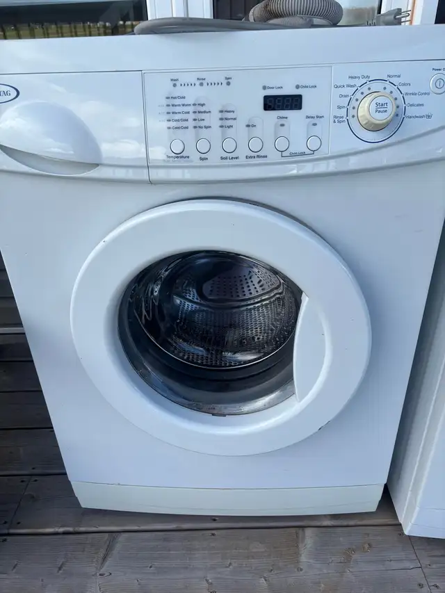 Apartment size stackable washer and dryer - Photo 2