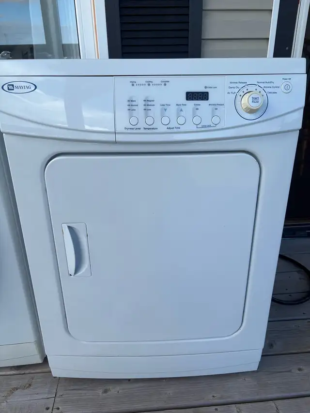 Apartment size stackable washer and dryer - Photo 3