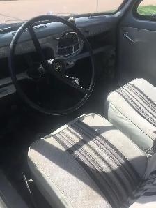 Antique little car - Photo 6
