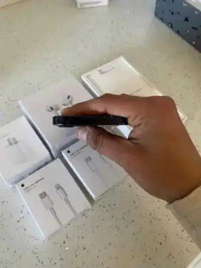 iPhone 12 mini 64gb (changed battery) Airpods pkg/Delivery - Photo 9
