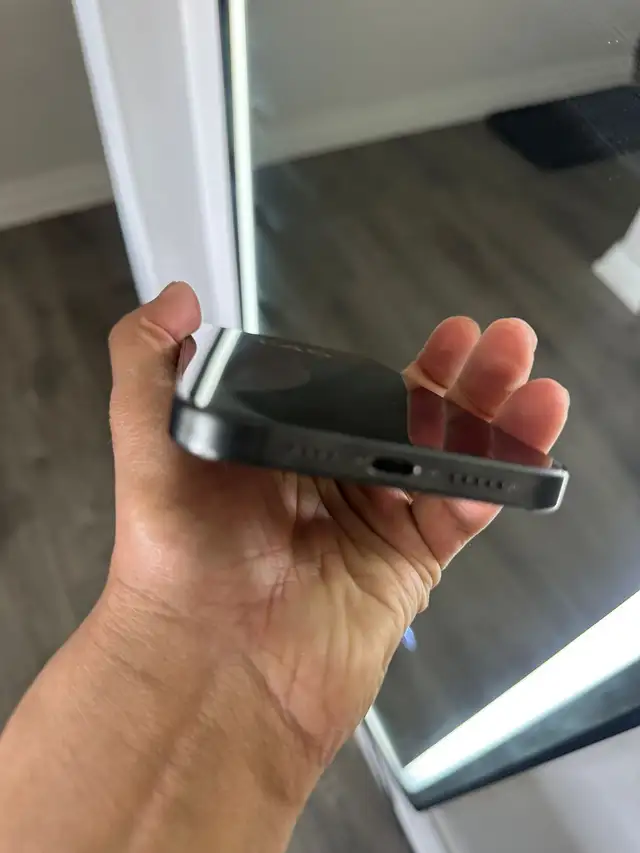 iPhone 15 Pro Max 256gb Airpods Pkg/Delivery - Photo 5