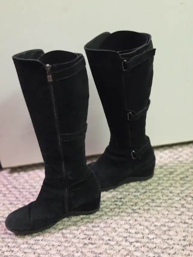 Women's black leather knee-high Boots. Size 7.5 - Photo 4