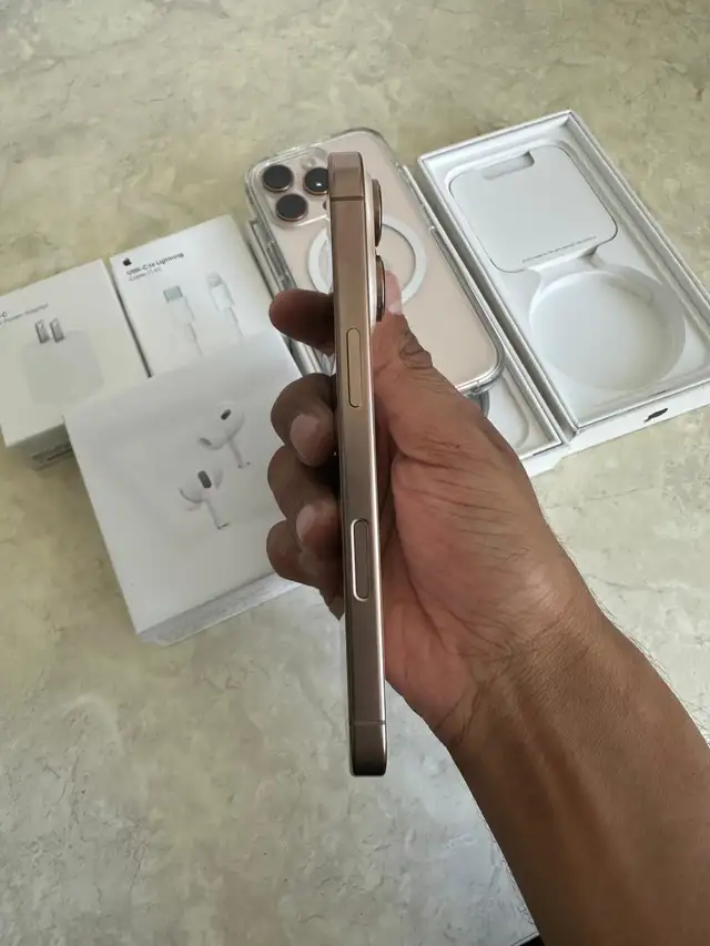iPhone 16 Pro 128gb Airpods Pkg/Delivery - Photo 2