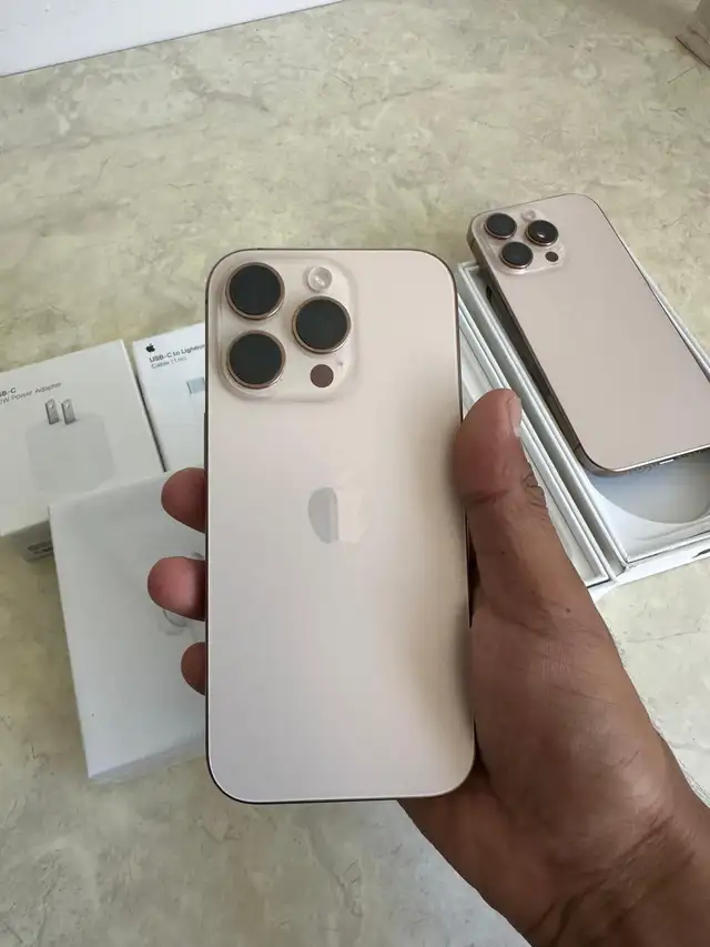 iPhone 16 Pro 128gb Airpods Pkg/Delivery - Photo 8