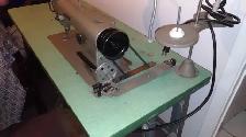 Juki DDL-555 Industrial Heavy Duty Sewing Machine With Table Top - Photo 8