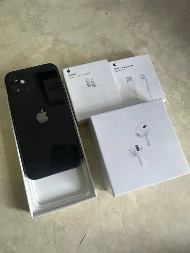 iPhone 11 64gb Airpods pkg/Delivery
