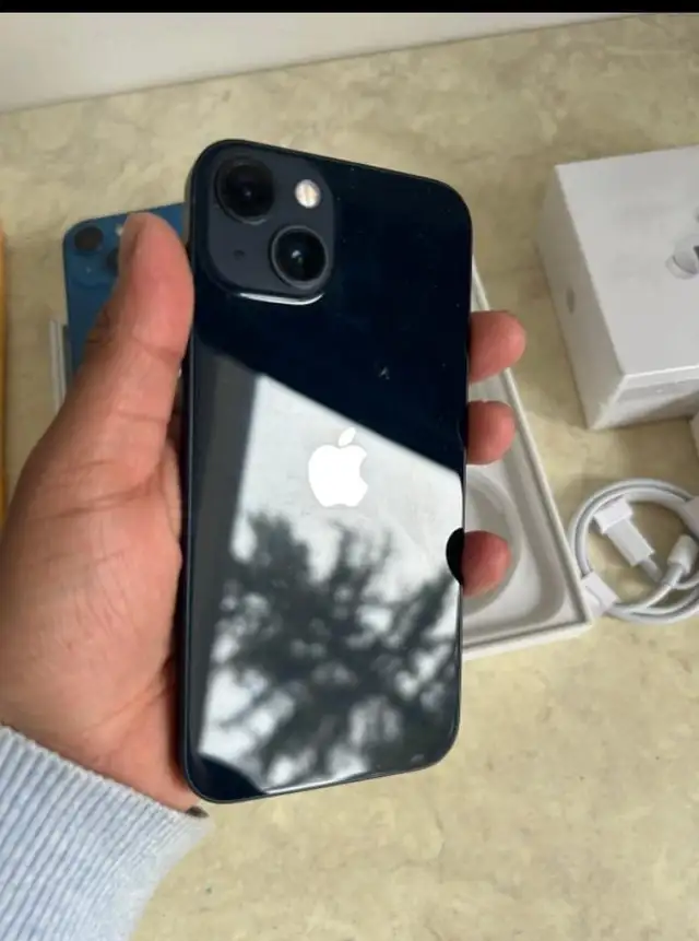 IPHONE 13 128GB AIRPODS PKG/DELIVERY