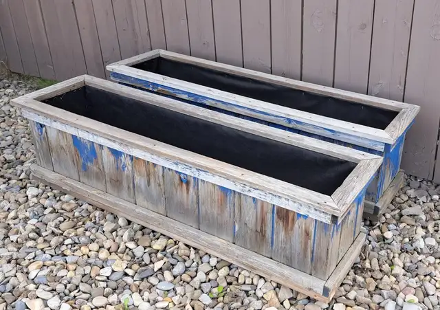 2 PLANTER BOXES - Photo 4