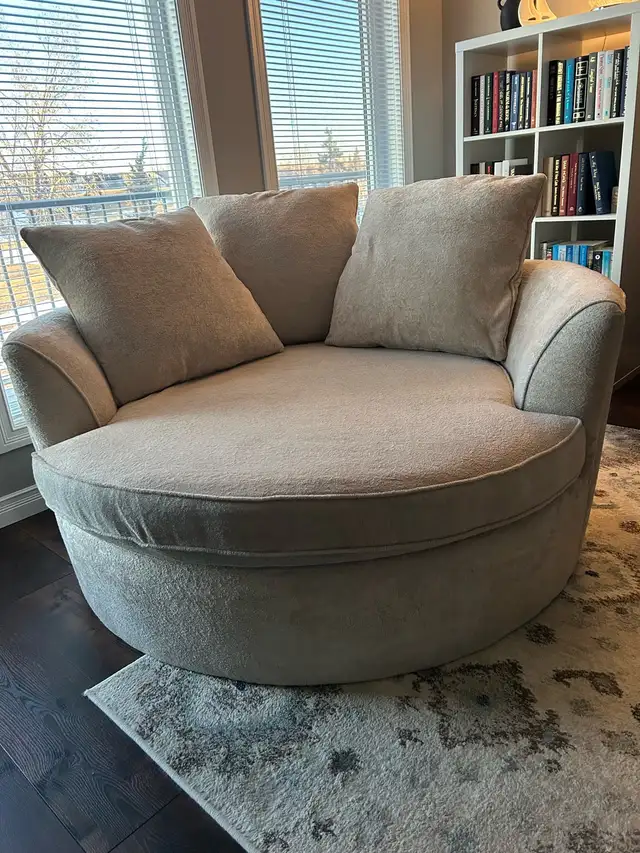 big comfy round chair - Photo 5