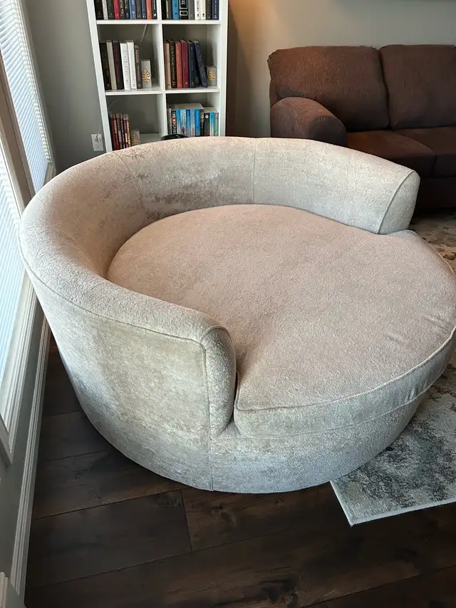 big comfy round chair - Photo 7