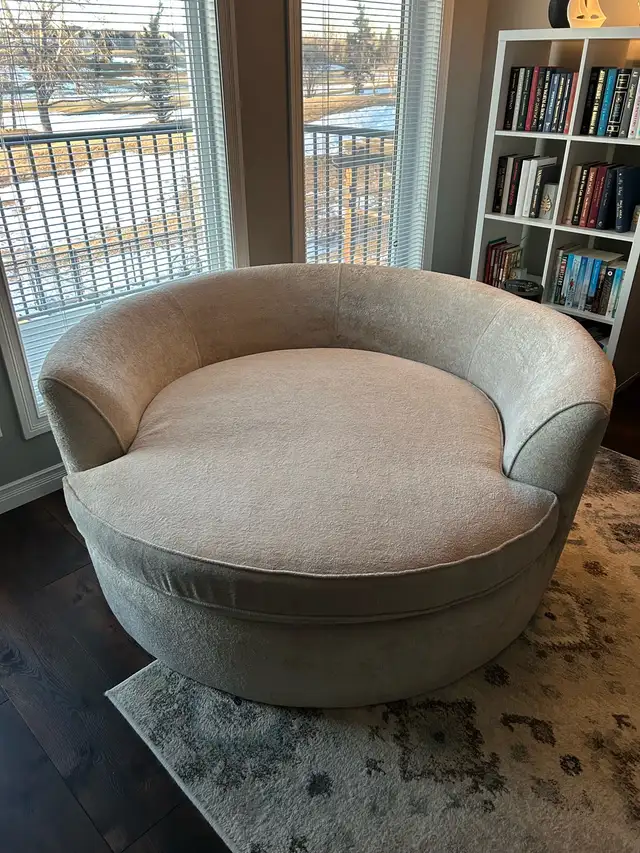 big comfy round chair - Photo 8