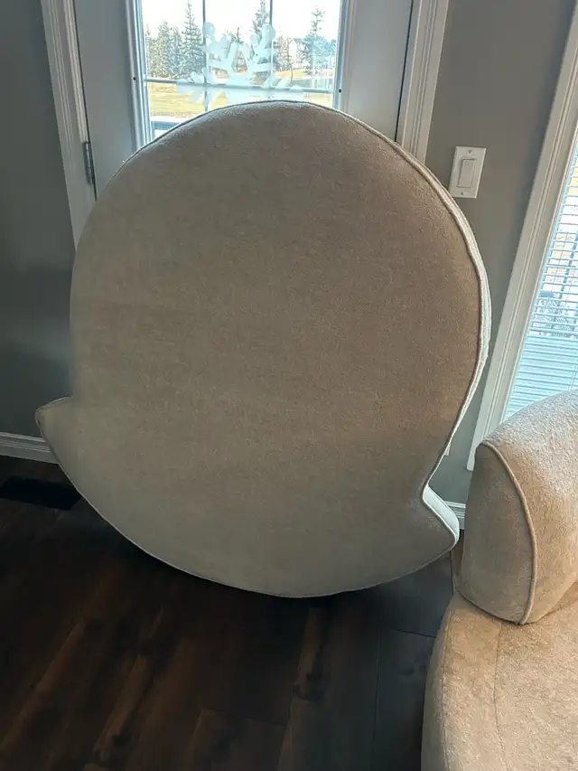 big comfy round chair - Photo 9