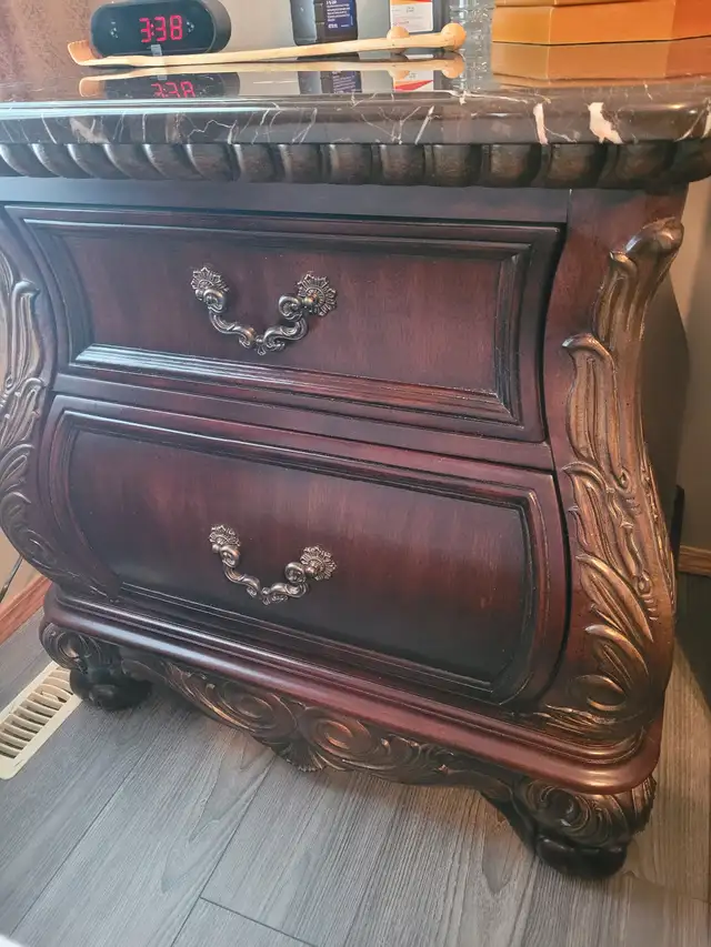 King size bed and bedroom set.