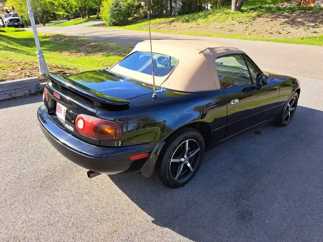 1993 Mazda Miata NA - Photo 3