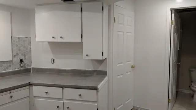 Studio Apartment Barrhaven $1,400/month all inclusive (female) - Photo 2
