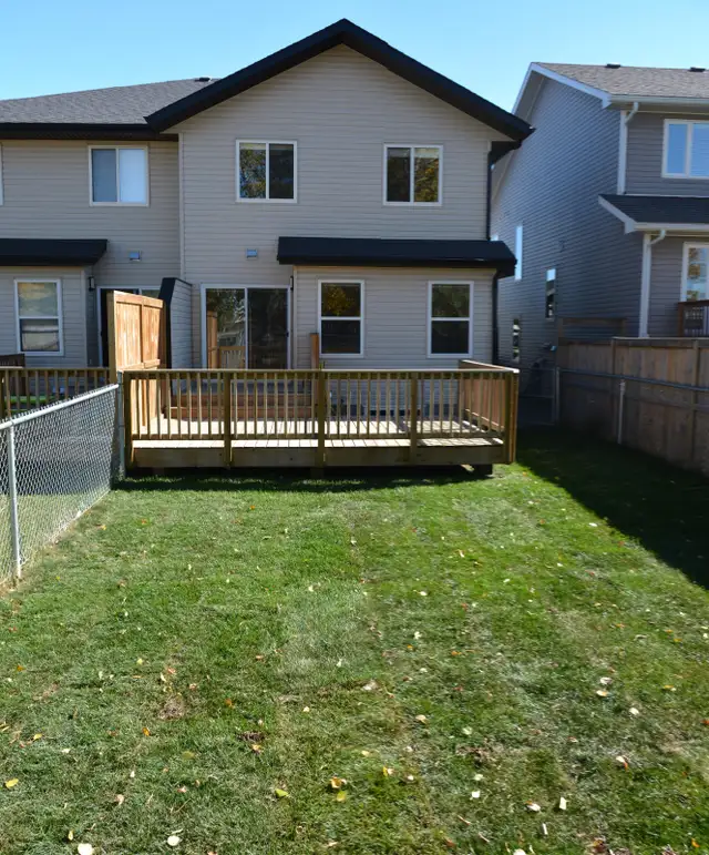 Duplex for Rent in Didsbury - 23 Deer Coulee Dr. T0M 0W0 - Photo 2