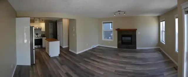 Duplex for Rent in Didsbury - 23 Deer Coulee Dr. T0M 0W0 - Photo 4