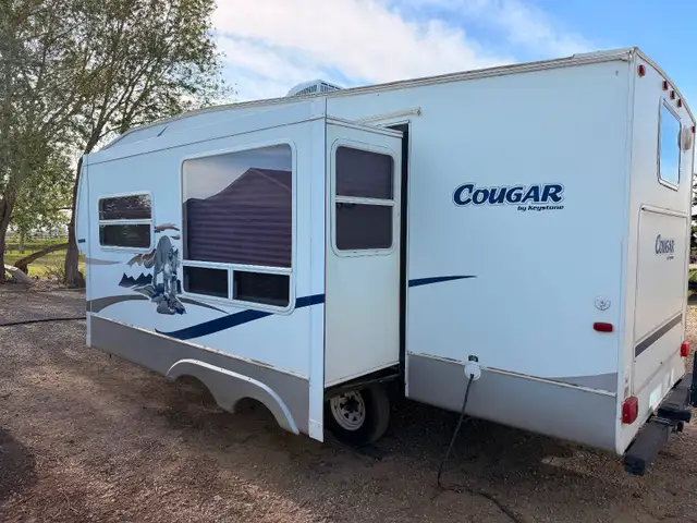 Keystone Cougar 5th Wheel - Photo 2