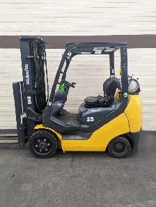 Forklift - Komatsu 5000lb for Salw or Rental - Photo 2