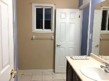 Spacious Room For Rent - Alcona / Innisfil - Photo 6