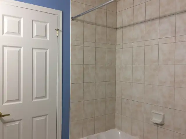 Spacious Room For Rent - Alcona / Innisfil - Photo 7
