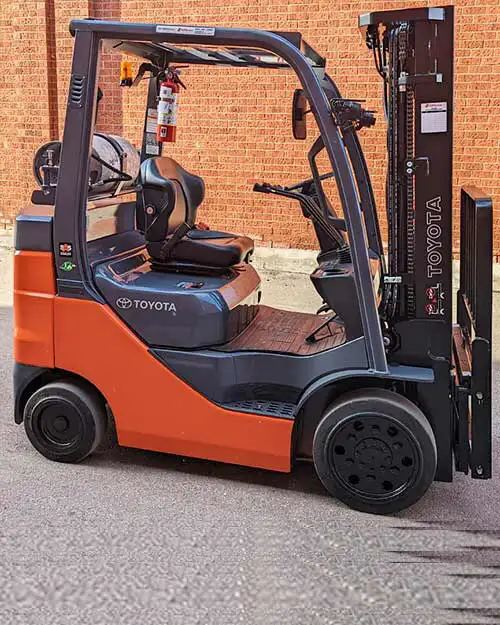 Forklifts - Toyota 5000lb for Sale or Rental