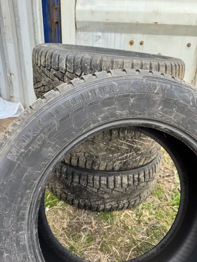 275/60R20