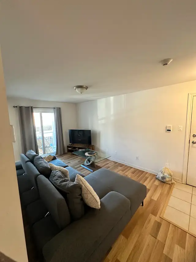 4 ½ à louer – Disponible pour le 01 juillet ✨Beau logement - Photo 2