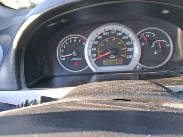 Safetied 2005 Chevy Optra - Photo 2