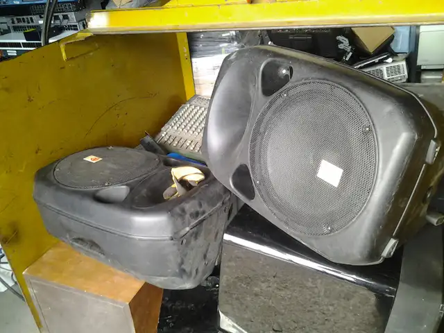 Rockville RPD-128K (Power 616) 12' Powered PA Speaker 300 watt a - Photo 8