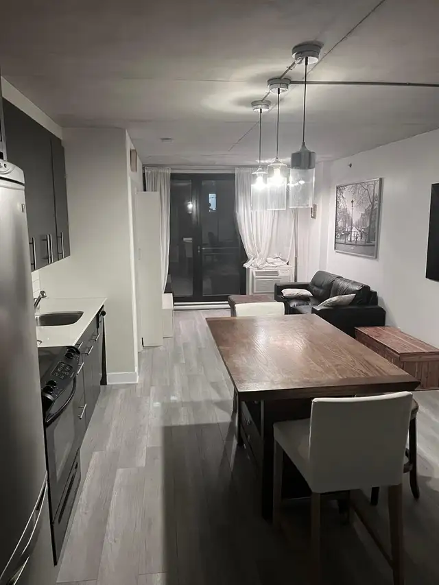 Condo 3/12 for rent in Griffintown - Photo 5