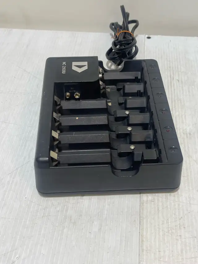 Dynacharge Battery Charger - Photo 3