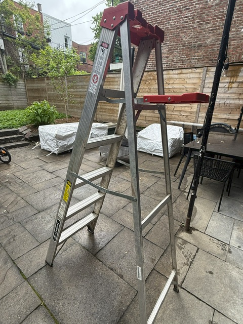 Escabeau/Stepladder 6 pieds/ft - Photo 2