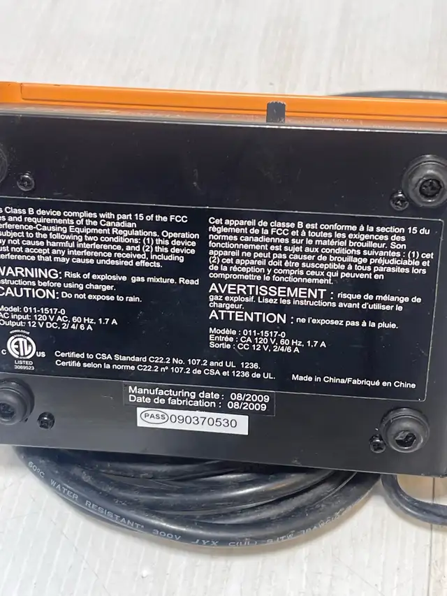 Eliminator Battery Charger - Photo 3