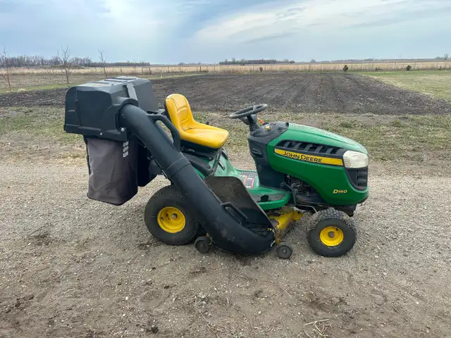 John Deere Twin Bagger